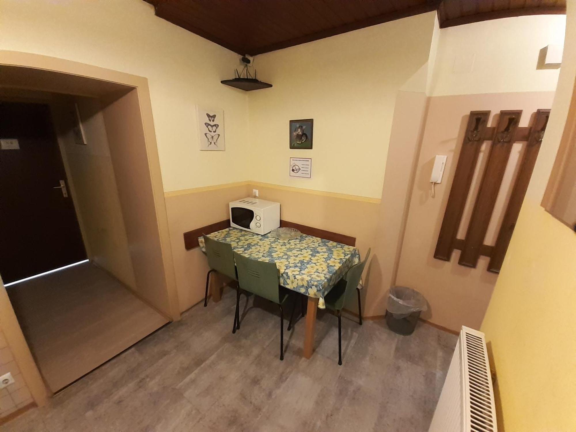 Gasthuis Happyhostel *